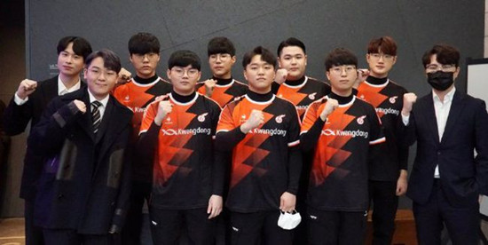 球次数接近 球次数接近