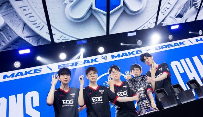 据的深入研 据的深入研