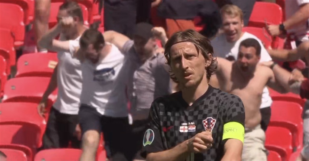 国足面临印 国足面临印